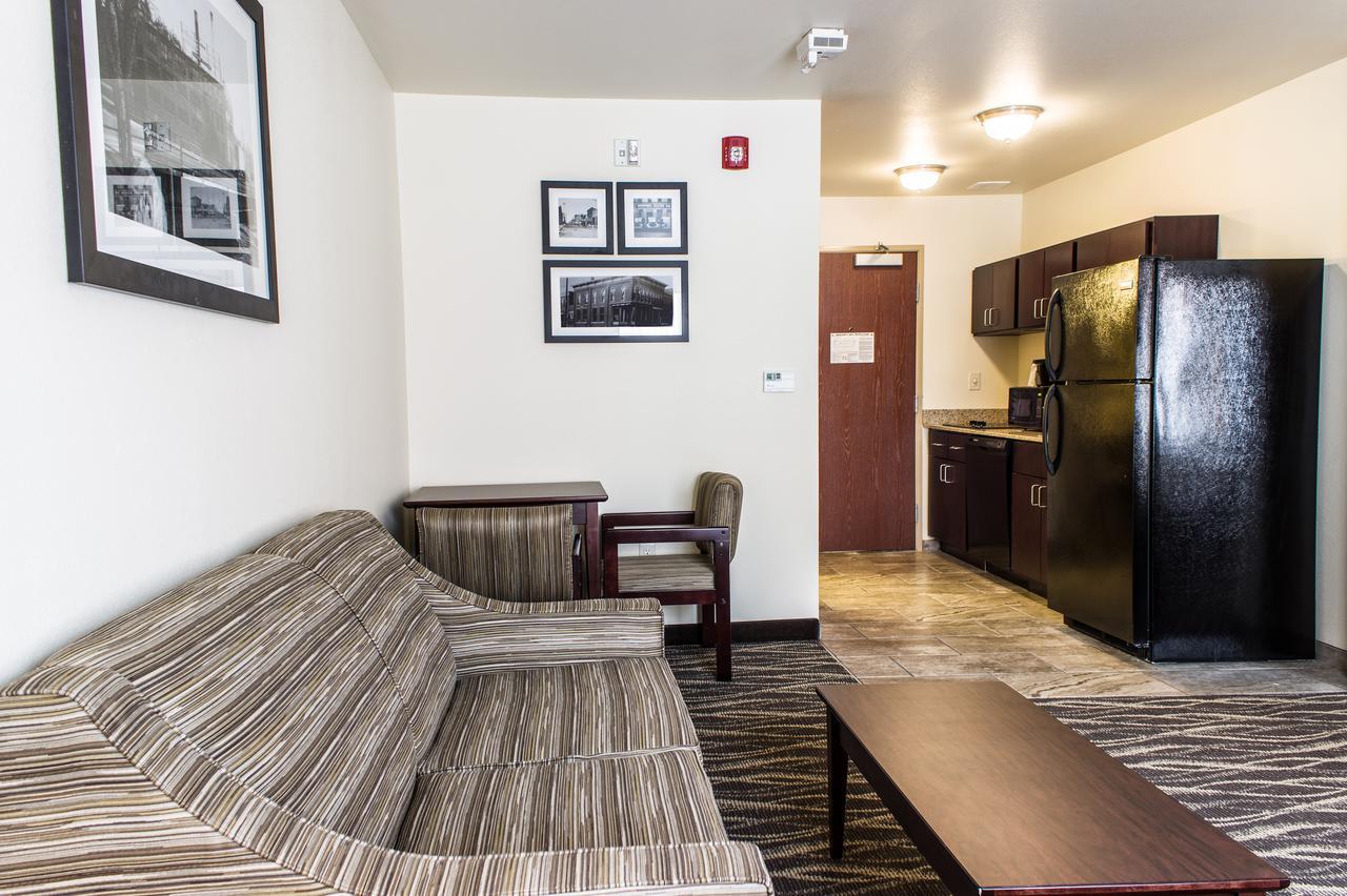 Cobblestone Hotel & Suites - Stevens Point Exterior photo